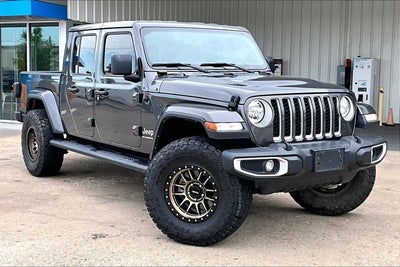 2023 Jeep Gladiator Overland