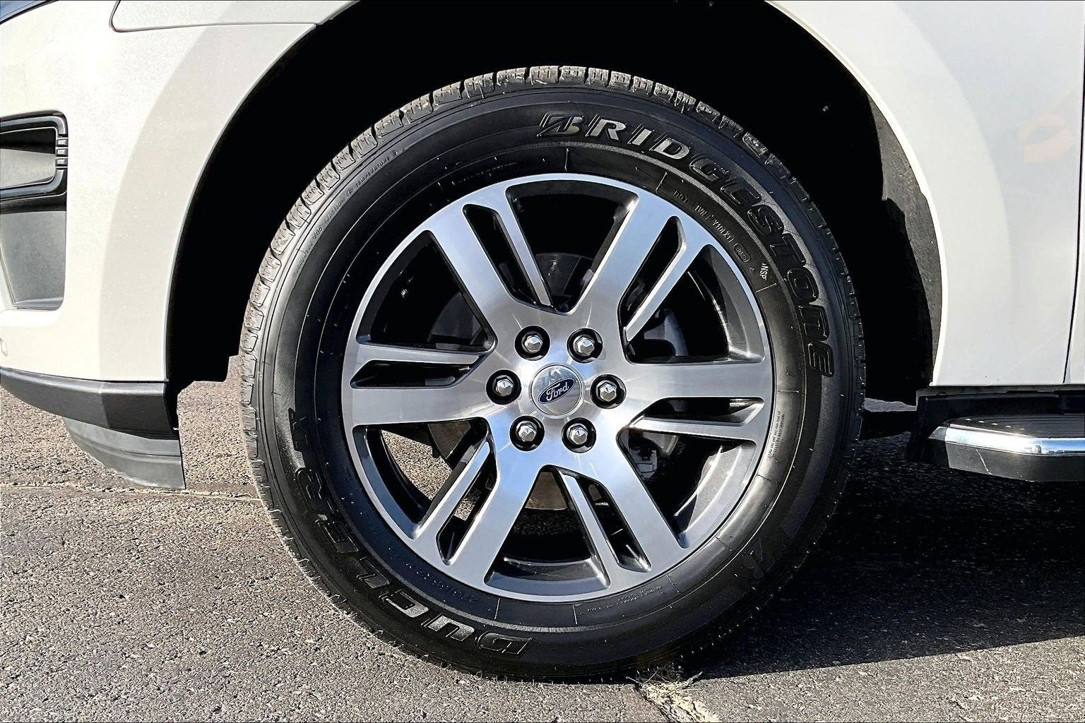 2022 Ford Expedition Max XLT