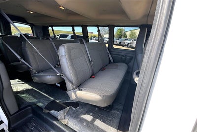 2025 Chevrolet Express Passenger 1LT