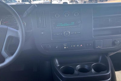 2025 Chevrolet Express Passenger 1LT