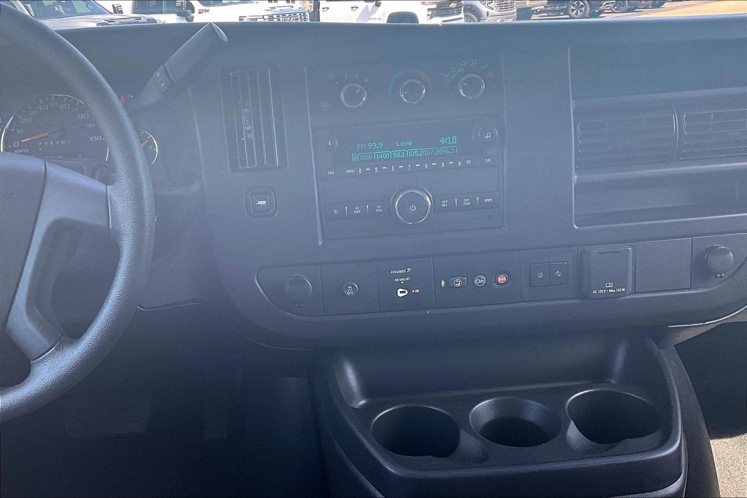 2025 Chevrolet Express Passenger 1LT