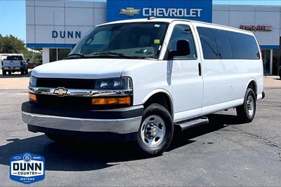 2025 Chevrolet Express Passenger 1LT