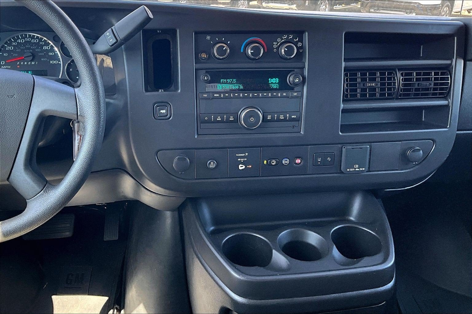 2025 Chevrolet Express Passenger 1LT