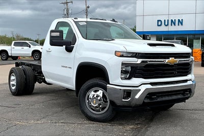 2026 Chevrolet Silverado 3500 HD Chassis Cab LT