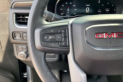 2023 GMC Yukon SLT