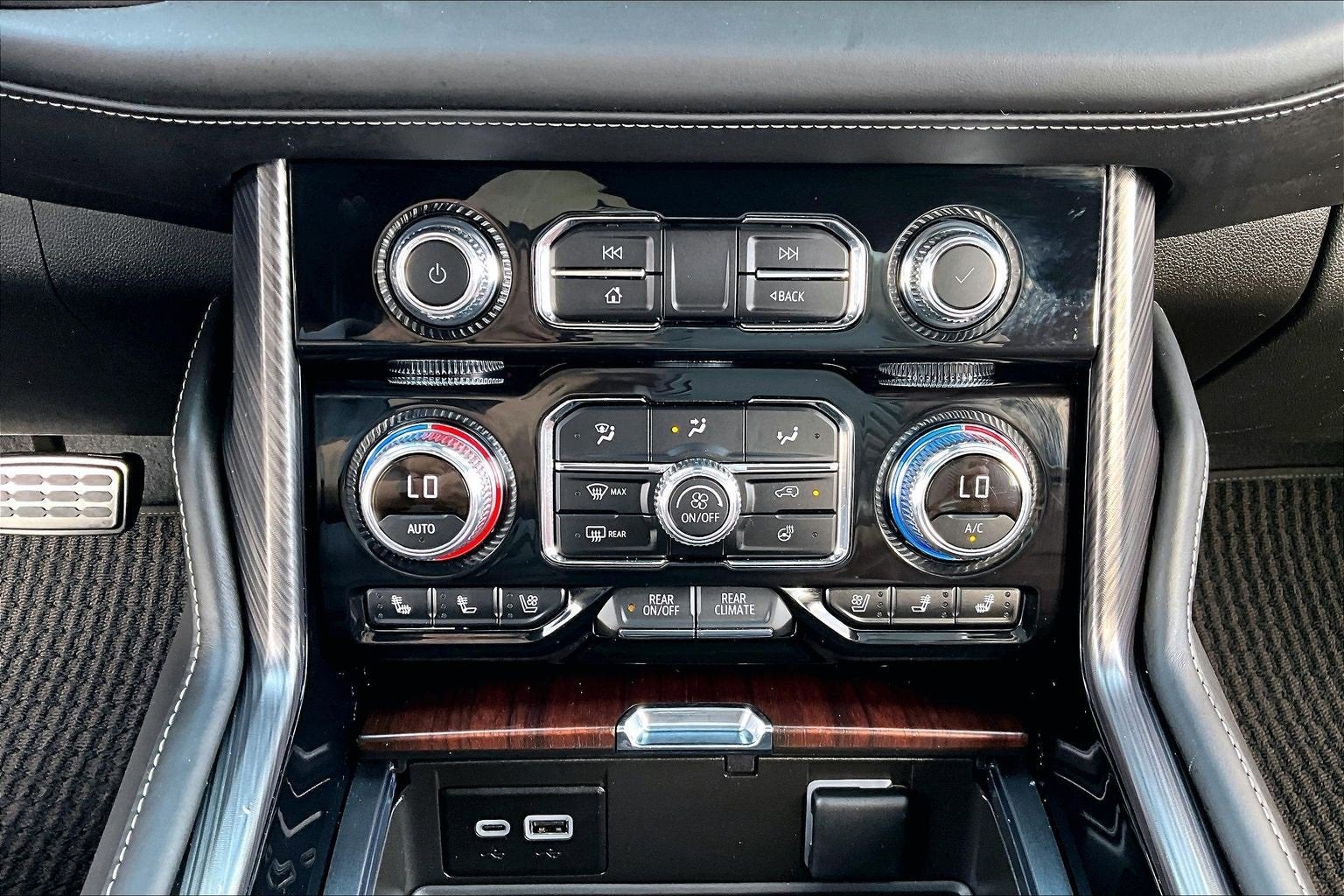 2023 GMC Yukon XL Denali Ultimate