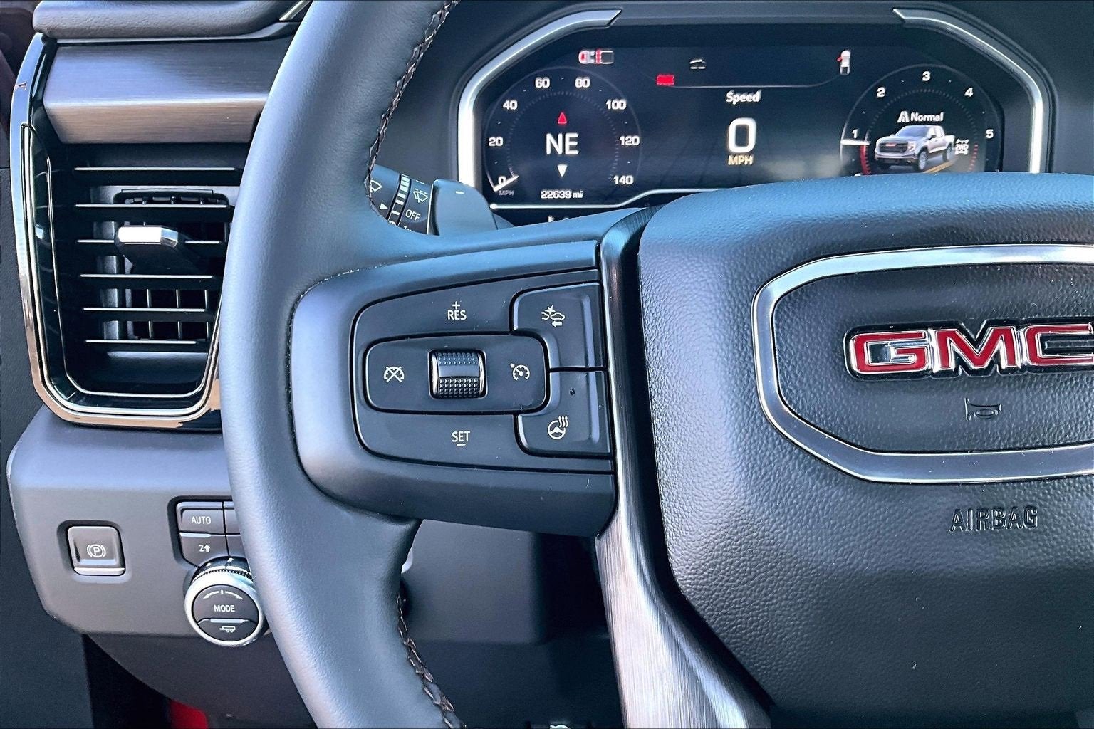 2024 GMC Sierra 1500 AT4