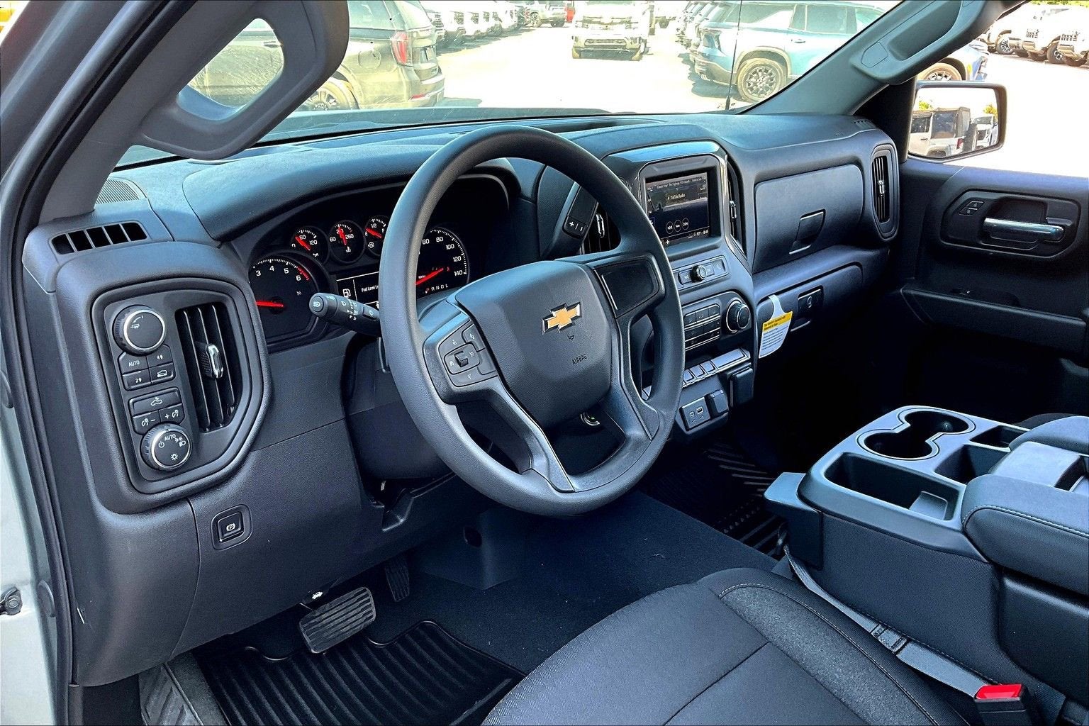 2025 Chevrolet Silverado 1500 Custom