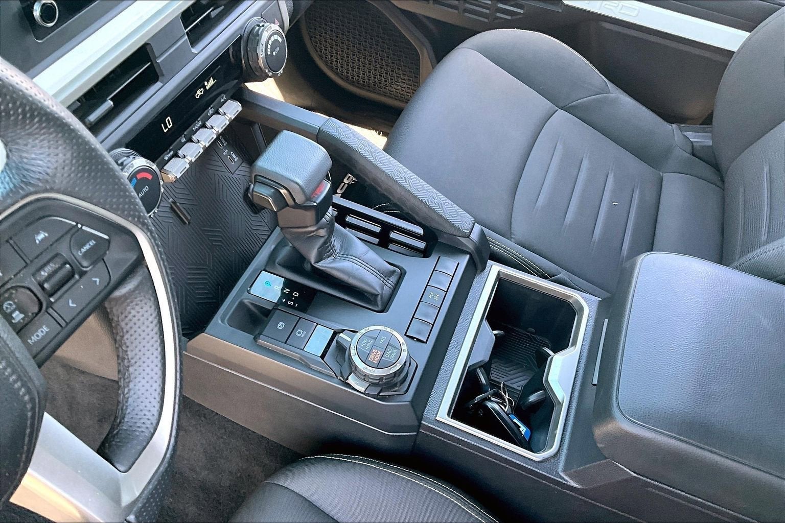 2024 Toyota Tacoma 4WD SR5