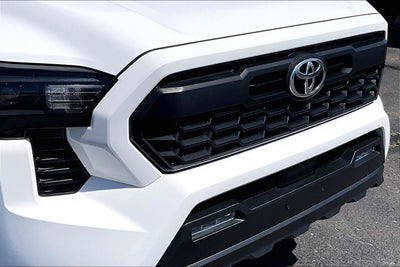2024 Toyota Tacoma 4WD SR5