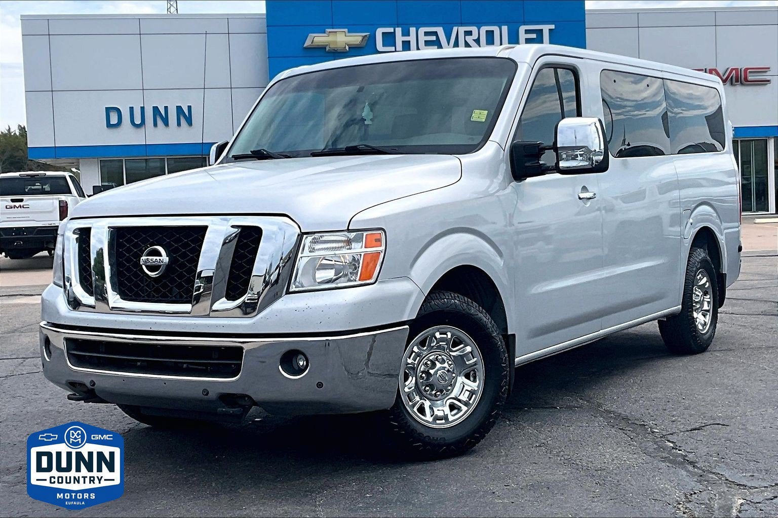 2015 Nissan NVP SL