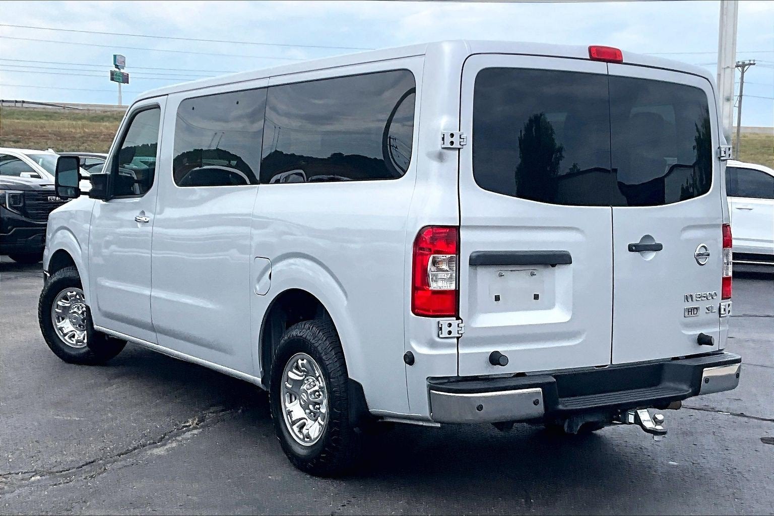 2015 Nissan NVP SL