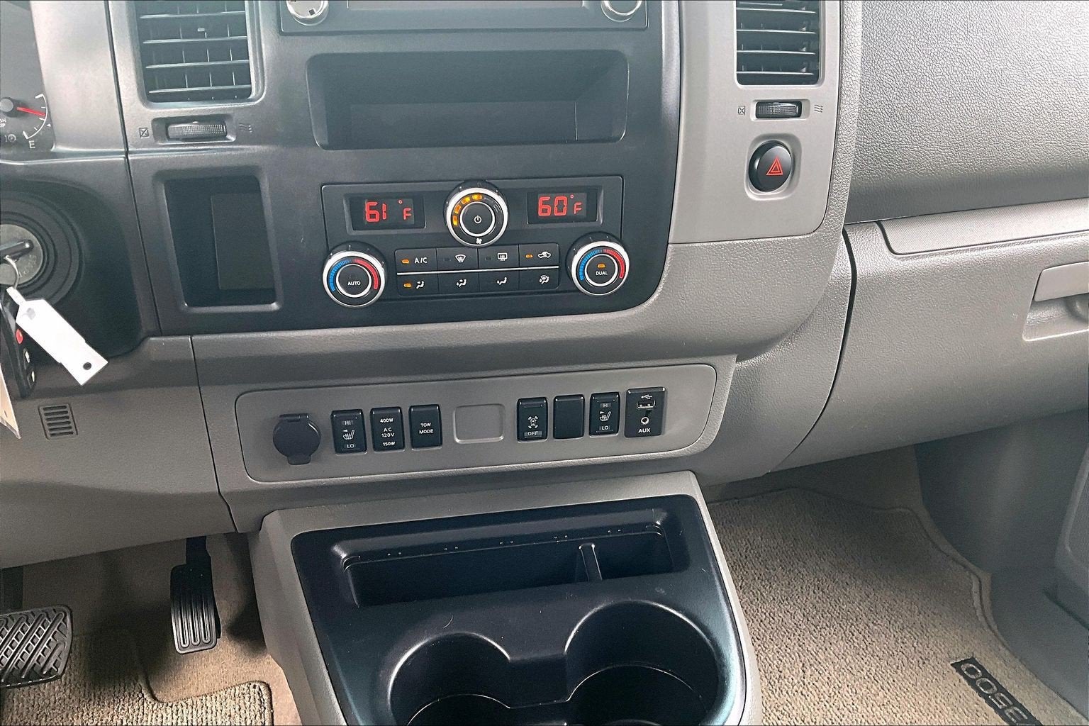 2015 Nissan NVP SL
