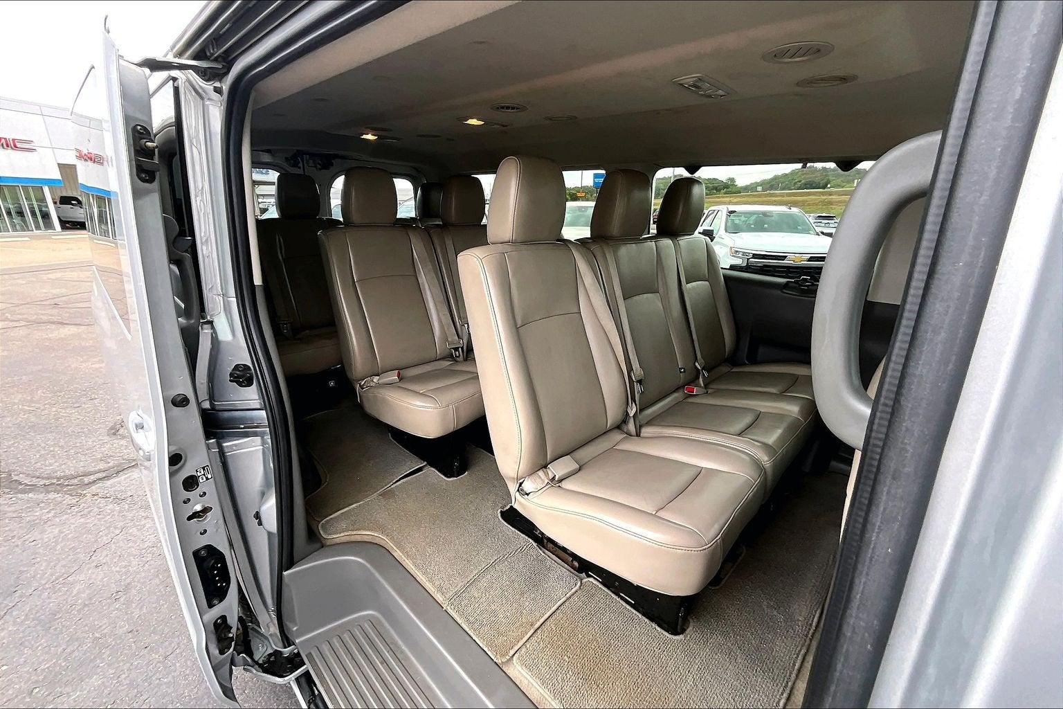 2015 Nissan NVP SL