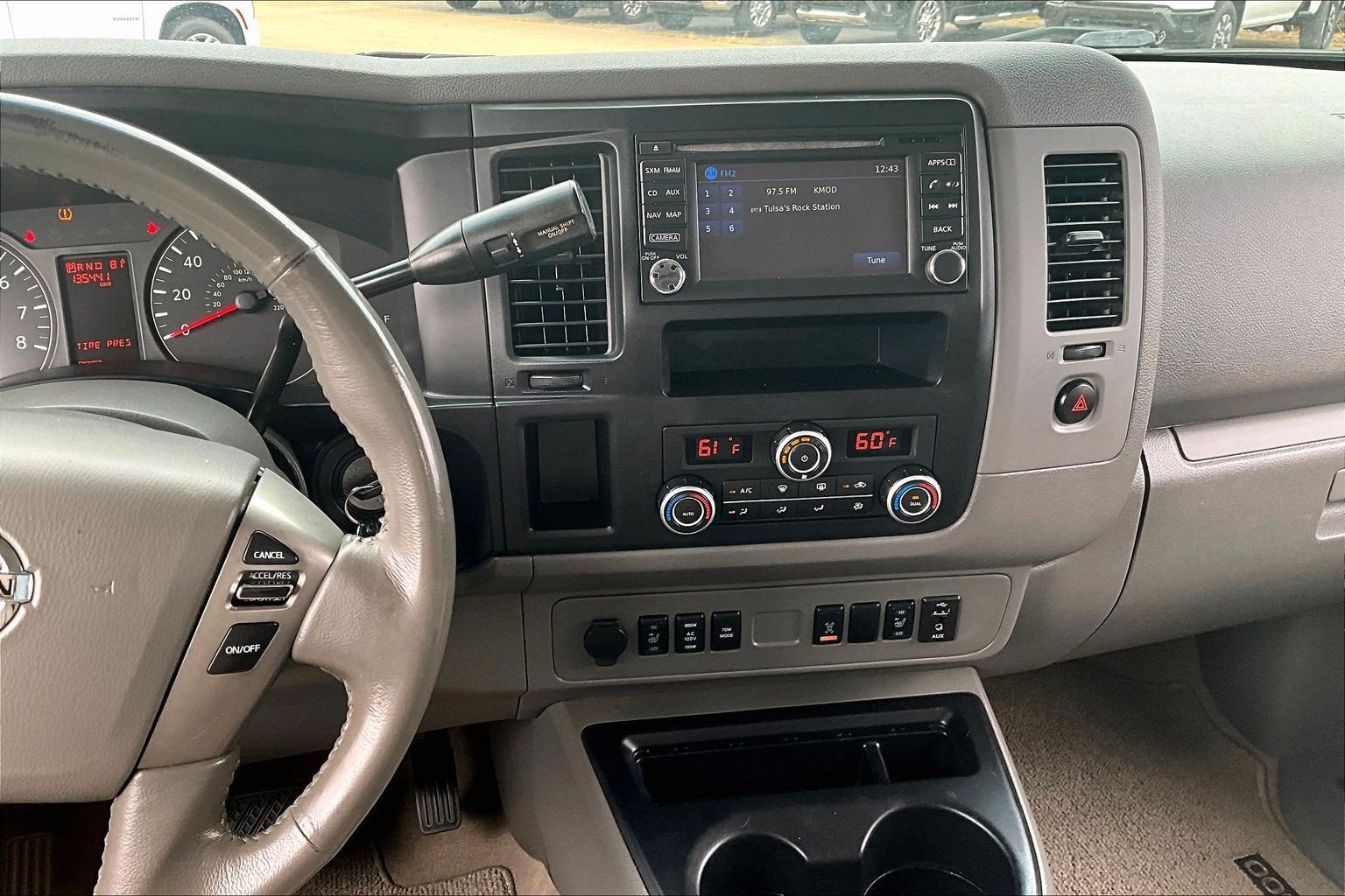 2015 Nissan NVP SL