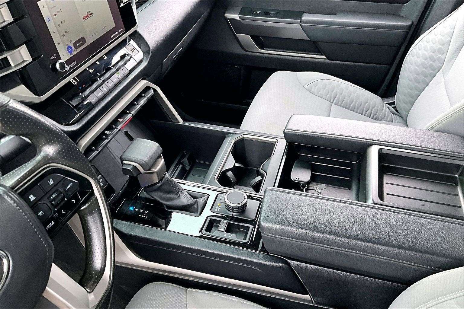 2023 Toyota Tundra 4WD SR5