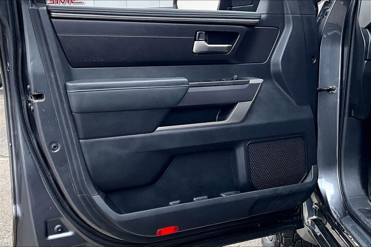 2023 Toyota Tundra 4WD SR5