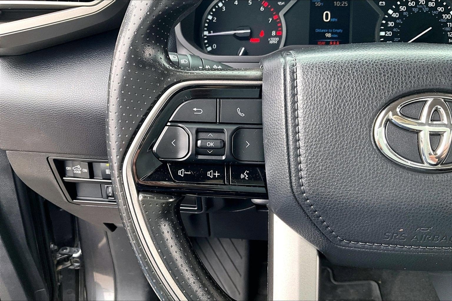 2023 Toyota Tundra 4WD SR5