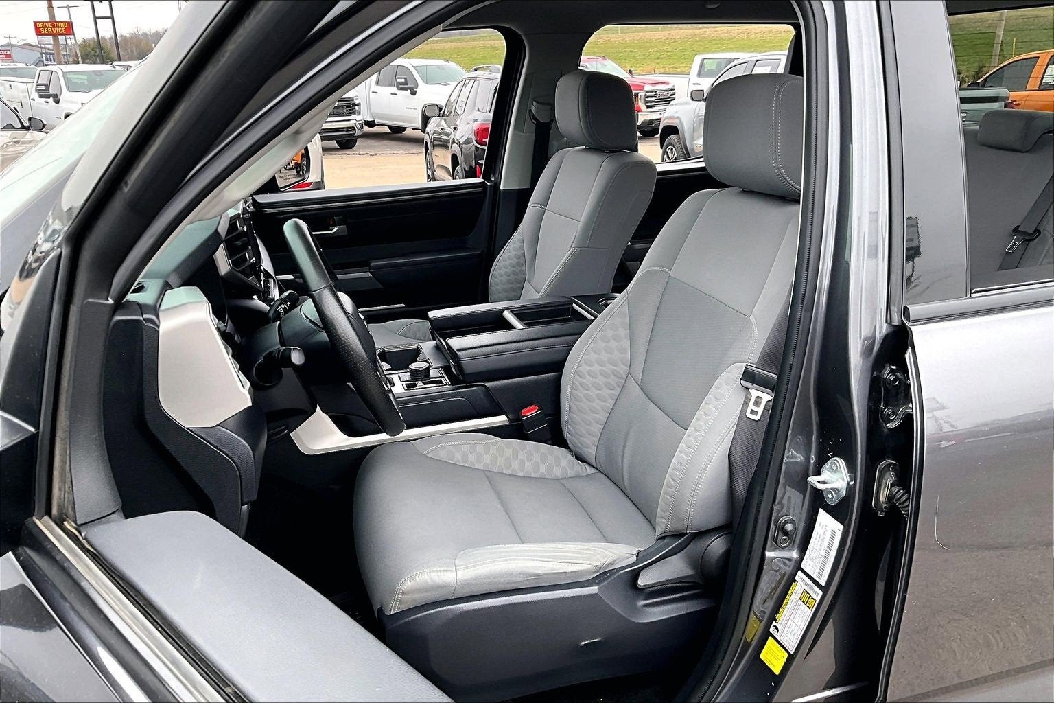 2023 Toyota Tundra 4WD SR5